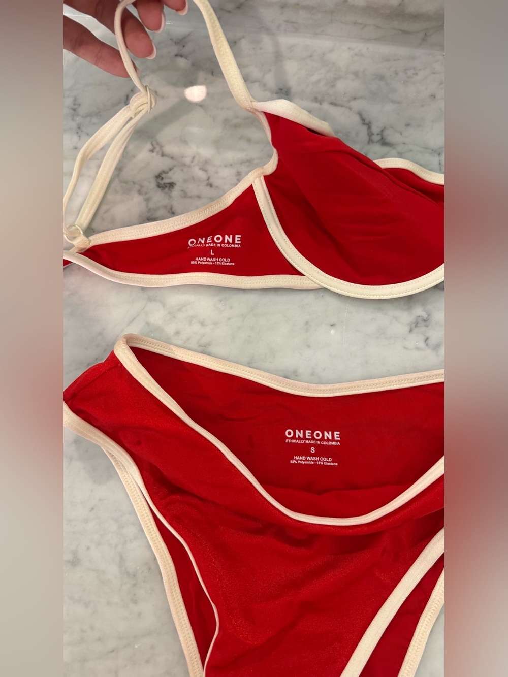ONEONE Red Contrast-Trim Bikini Set - Picture 2 of 3